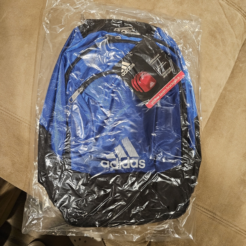 NWT Adidas Utility XL Blue and Black Sports Backpack - Picture 4 of 7